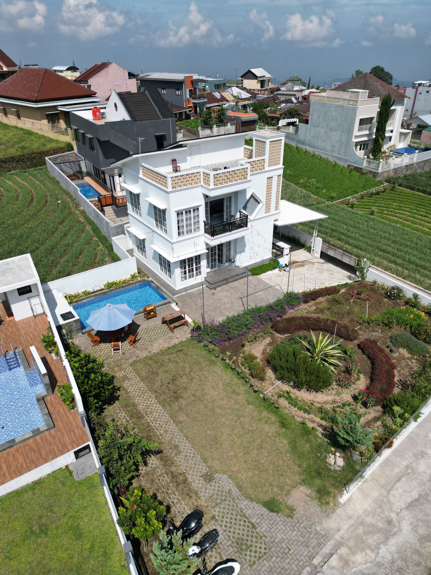 Casa amoblada al agua en alquiler